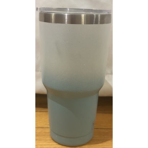 Yeti Rambler 30 oz Tumbler in Blue/White Ombre - Picture 4 of 7